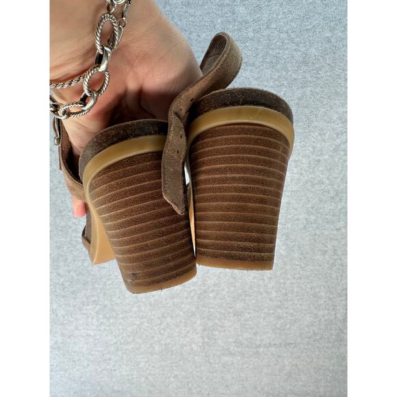 Dansko Womens sz 40 Deandra Studded Taupe Shimmer Sandal Block Heel BOHO T Strap - Picture 12 of 13